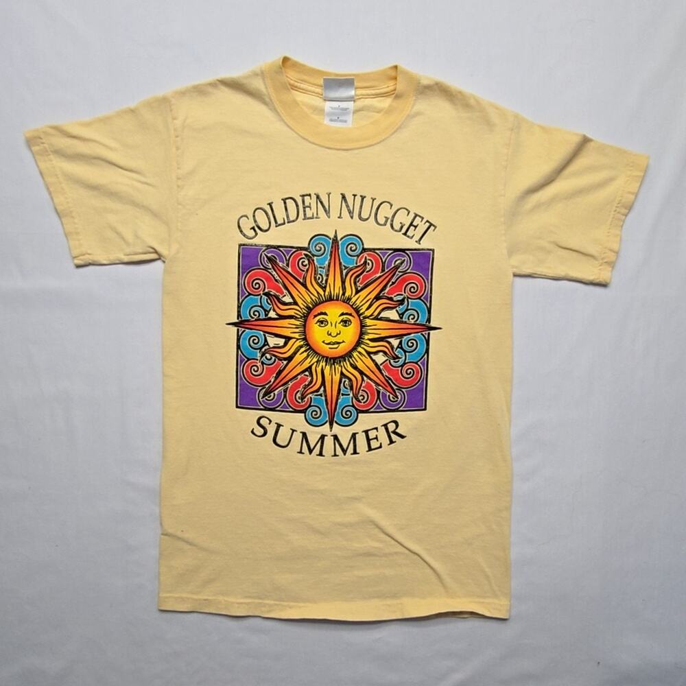 Vintage Golden Nugget Summer Shirt Sun Graphic Yellow Small Tee 90s